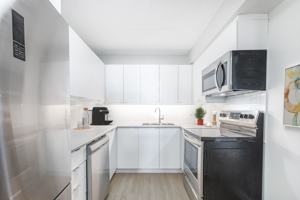 featured image of 450 Victoria Ave