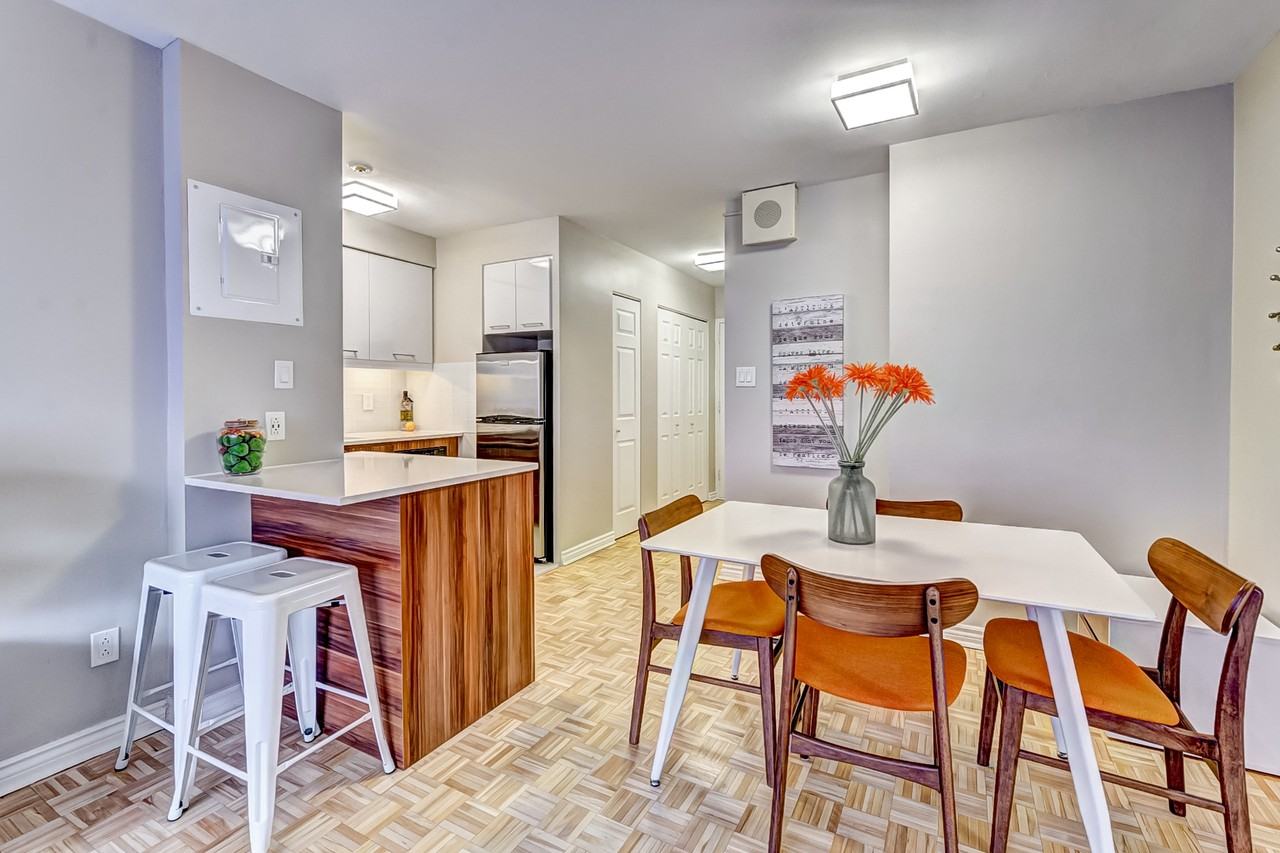 Le 1420 Crescent - Photo 2 of 32