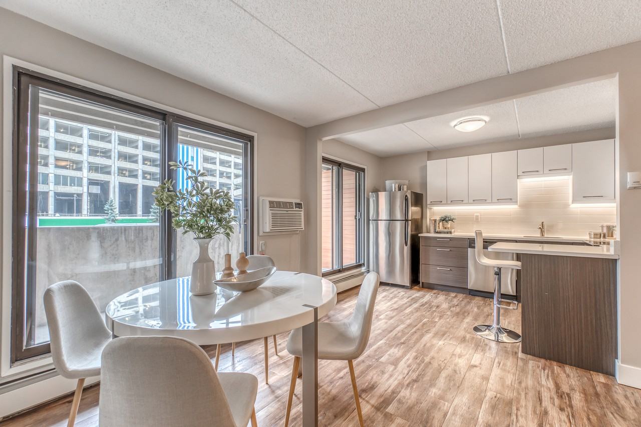 First on Tenth - Photo 4 of 49