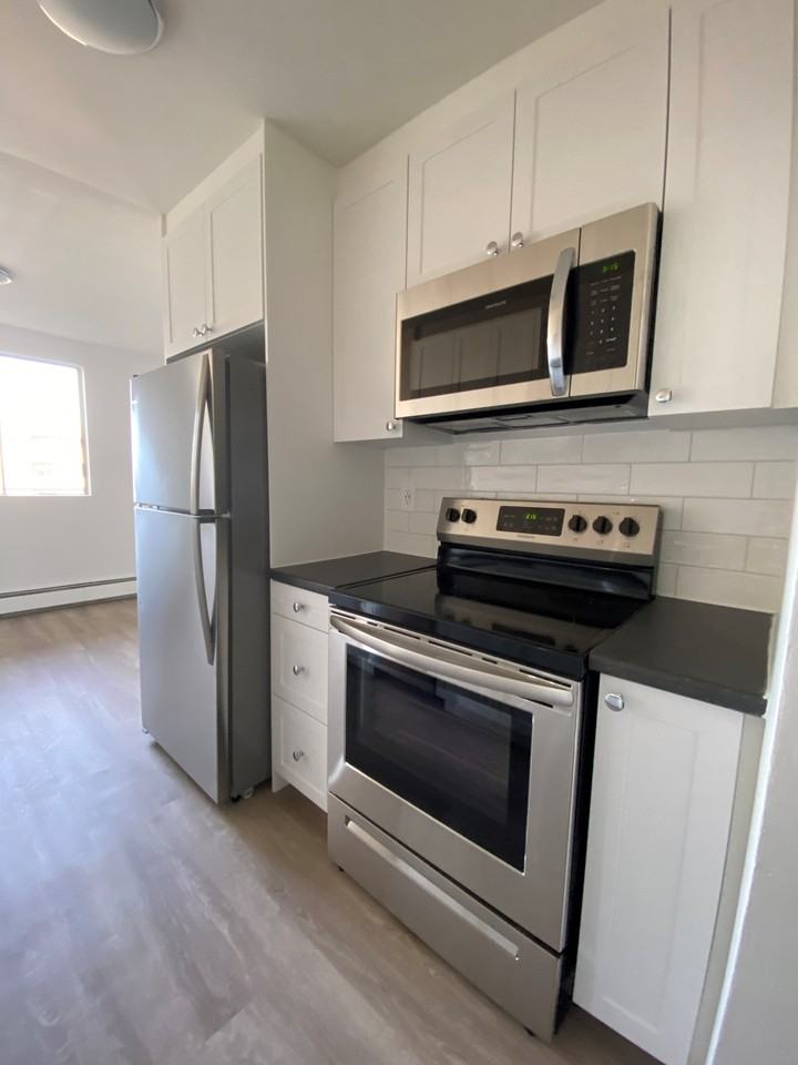 740 Kipps Lane - Photo 5 of 15