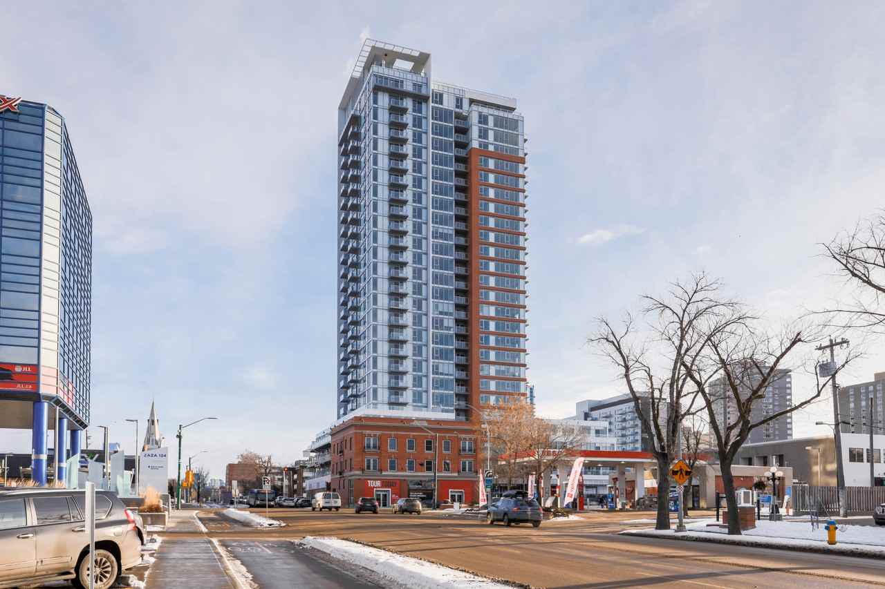 Maclaren - Photo 3 of 19