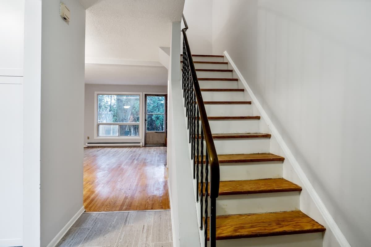 85 Henderson Avenue Townhomes - Photo 6 of 11