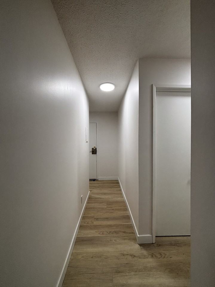 Hillcrest - Photo 6 of 19