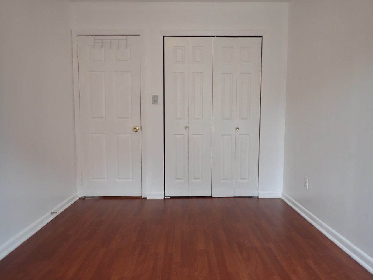 405 Halsey St #2 - Photo 4 of 11