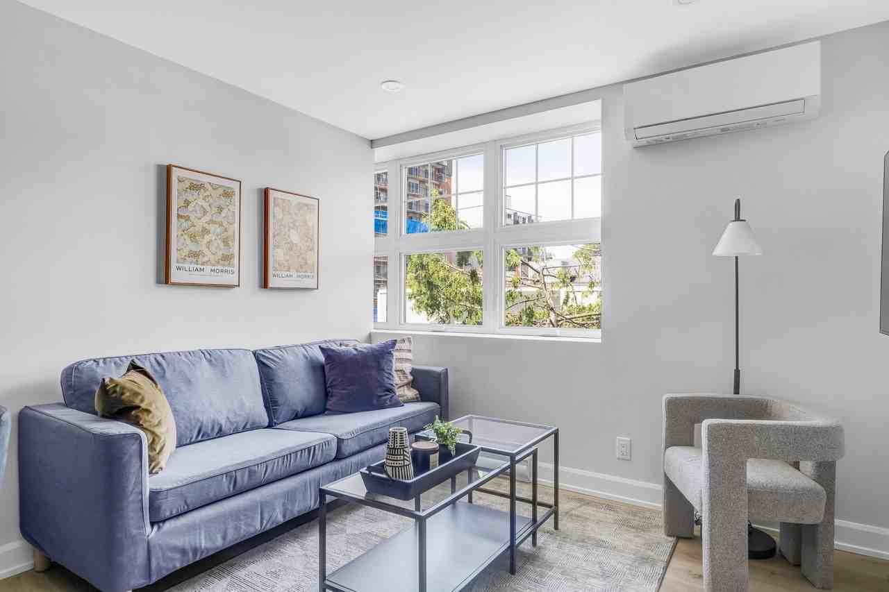 658 Somerset Street West - Photo 7 of 26
