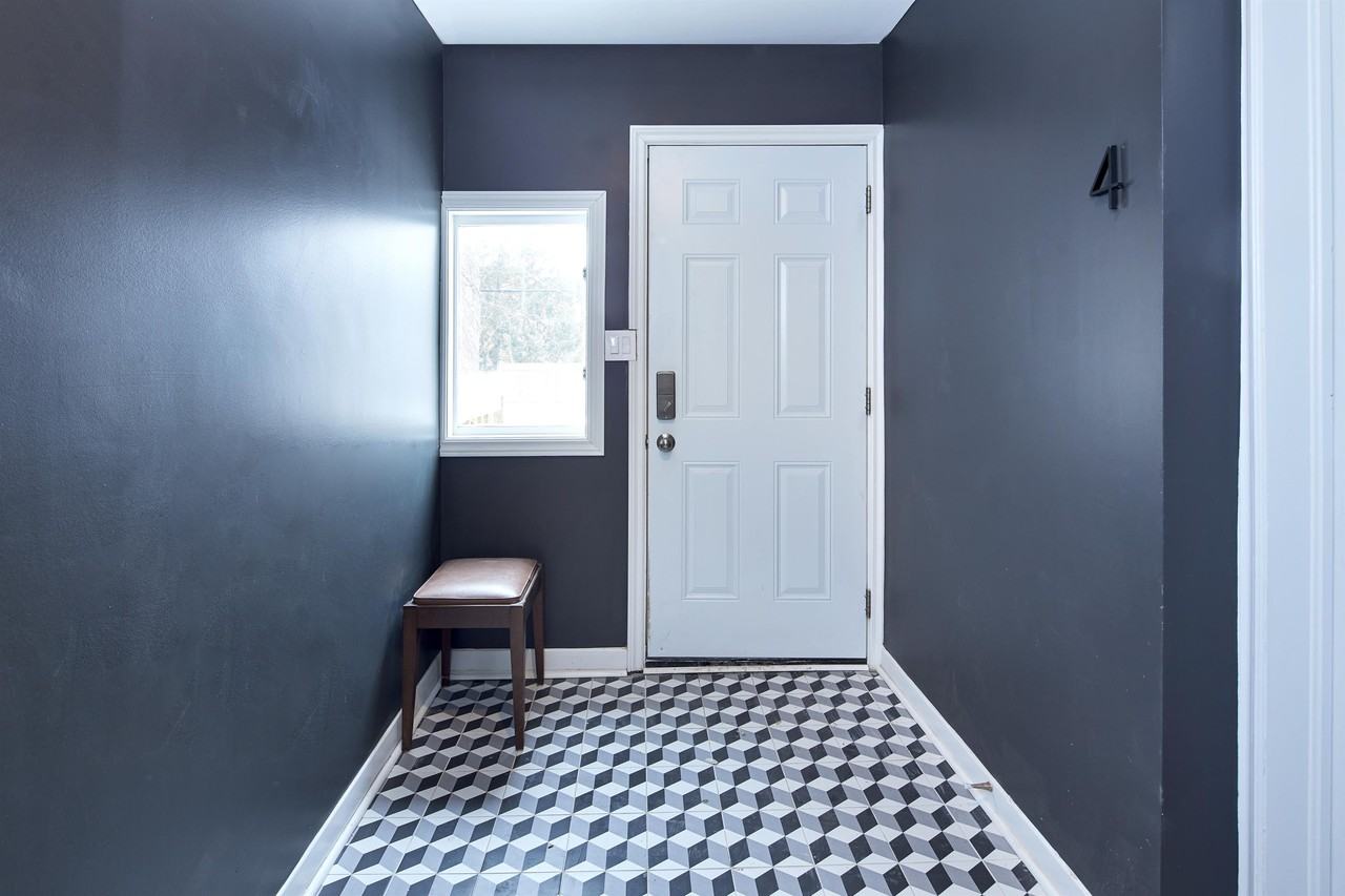 331 Catherine St - Photo 7 of 29