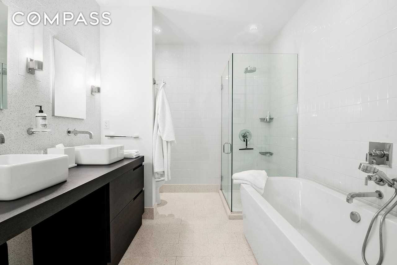 360 Furman St #844 - Photo 4 of 24