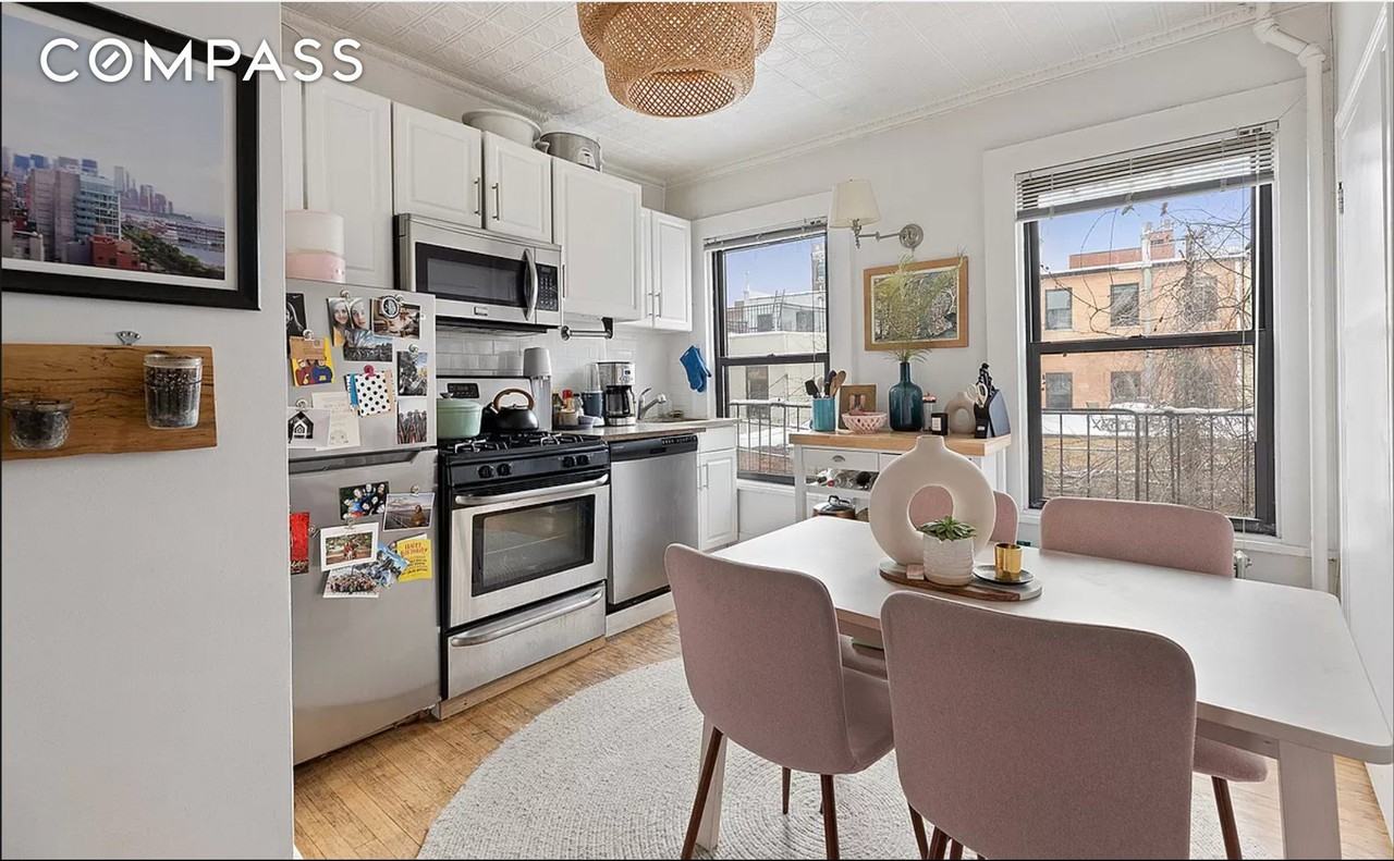 26 Fillmore Pl #2 - Photo 2 of 5