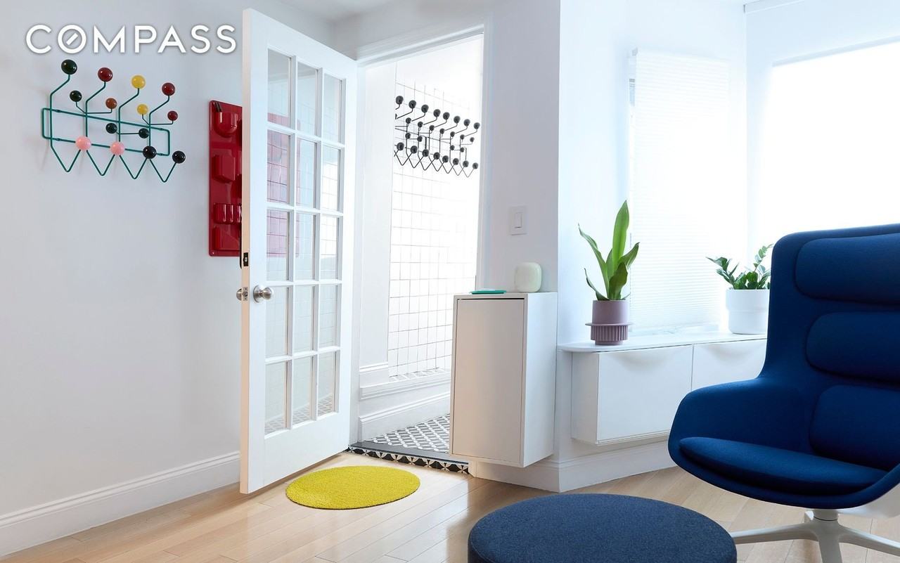 967 Lorimer St #1 - Photo 3 of 16