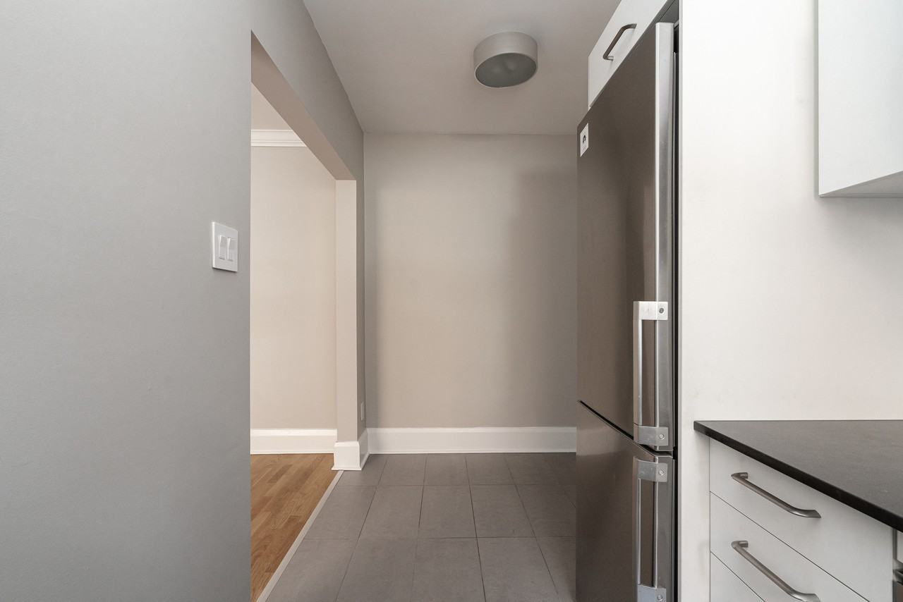 143 - 145 Arlington Avenue - Photo 3 of 40