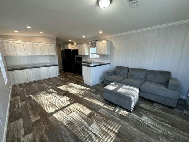 1599 Genie St #40 - Photo 2 of 5