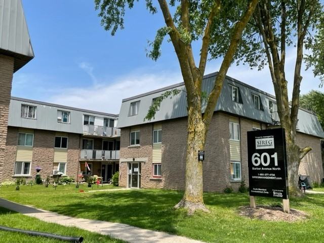 601 Barber Avenue North - Photo 3 of 10