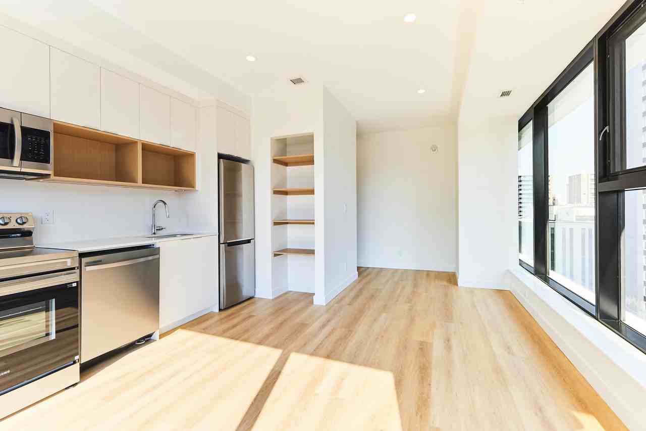 Dominion Centre - Photo 6 of 9