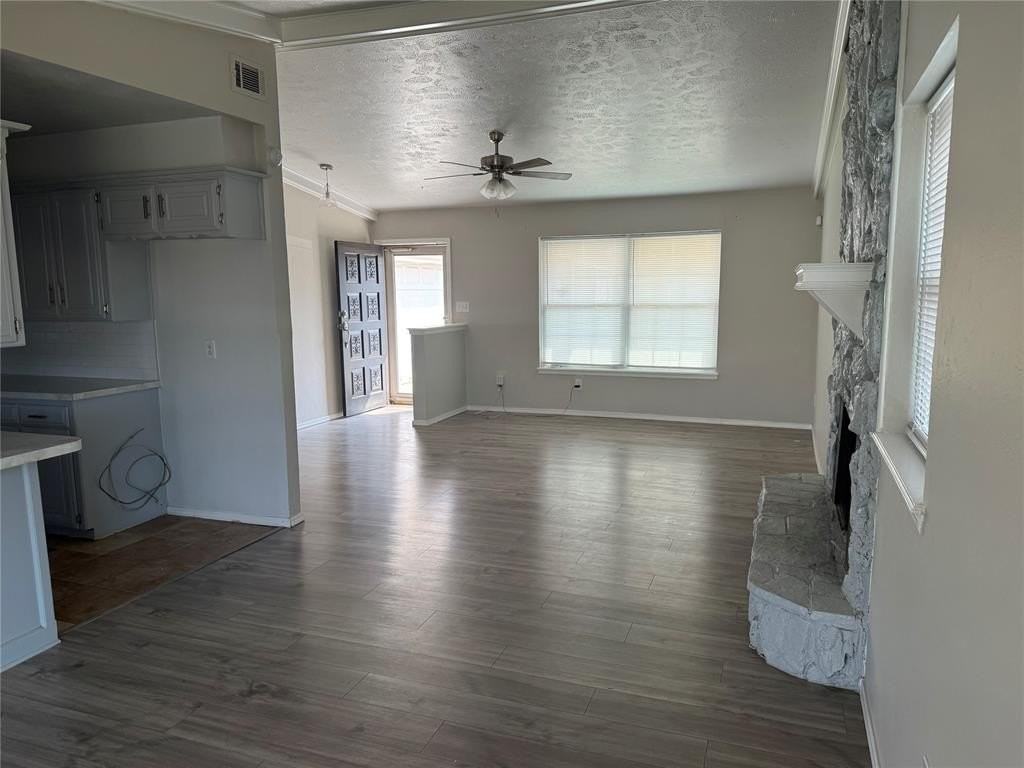 1137 Nw 104th St - Photo 5 of 19