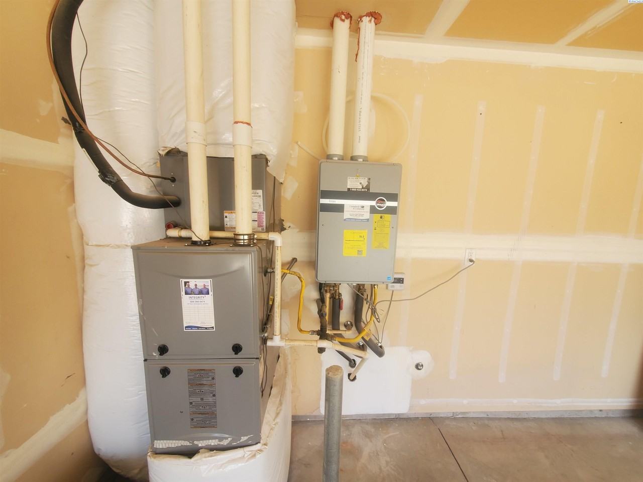 4112 Phoenix Ln - Photo 5 of 17