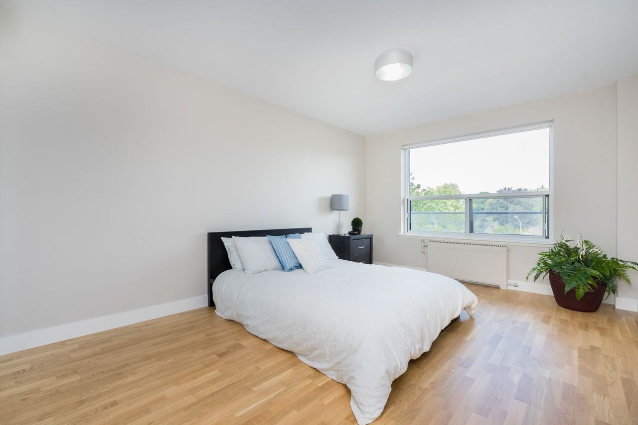 111 Lawton Boulevard - Photo 7 of 50