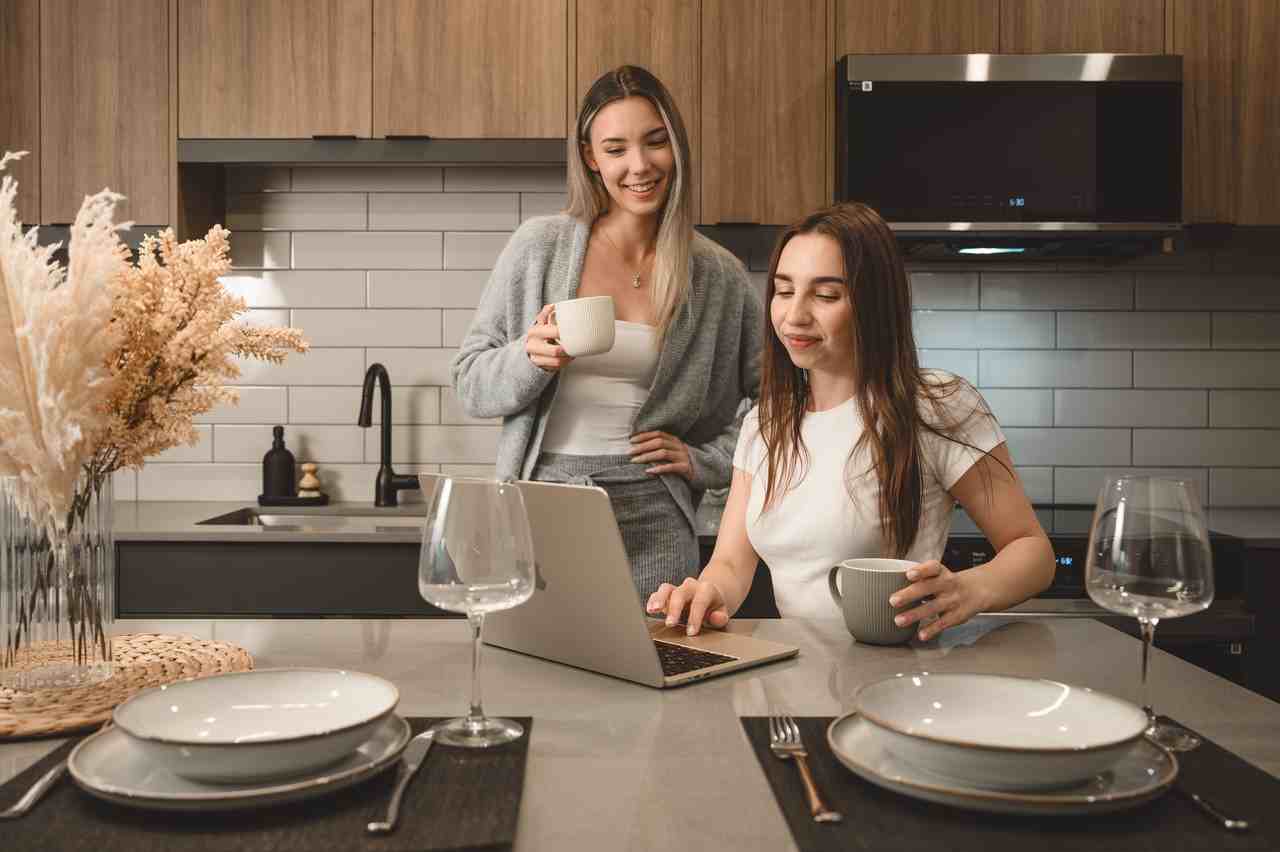 Petro Fina Residences - Photo 4 of 50