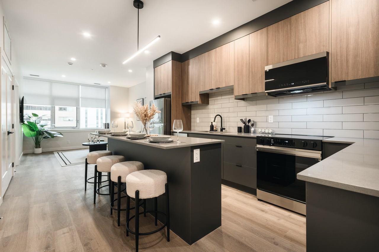 Petro Fina Residences - Photo 7 of 50