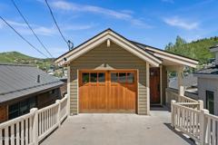 320 Woodside Ave - Photo 1 of 1