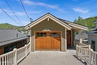 320 Woodside Ave - Photo 1 of 1