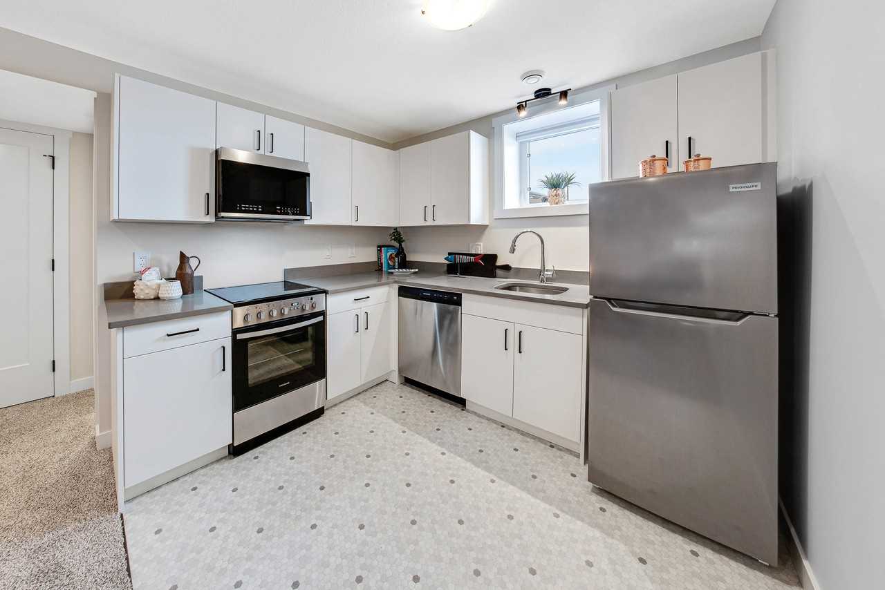 The Meadows - Basement Suites - Photo 4 of 38