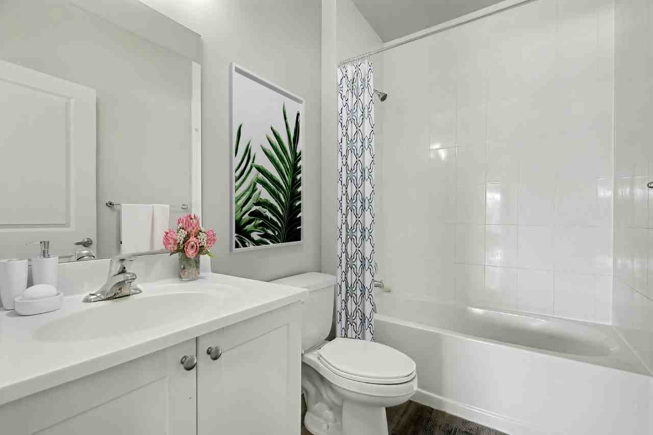 Cinque Apartments - Photo 7 of 50