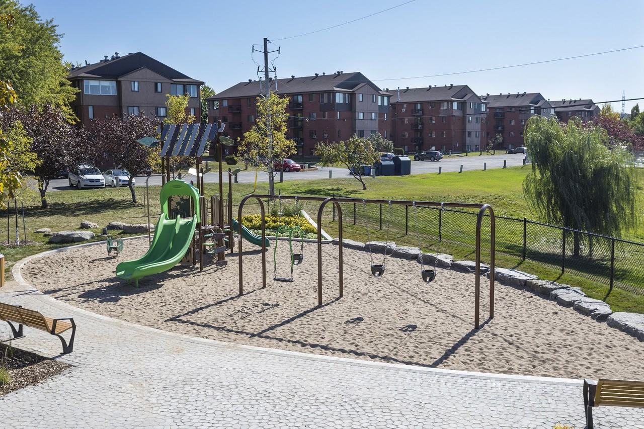 43-73 Place Mercier - Photo 4 of 23