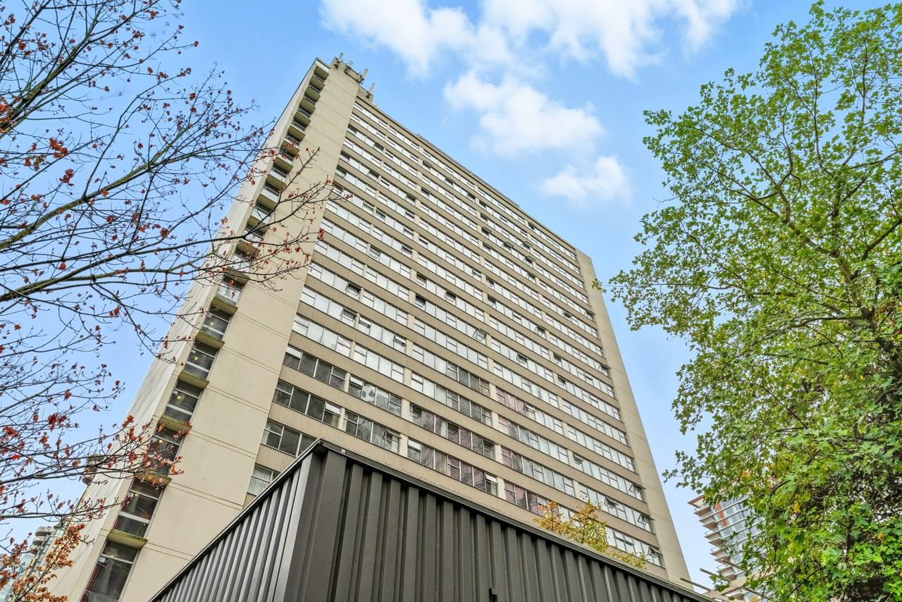 Georgian Towers - Photo 2 of 39