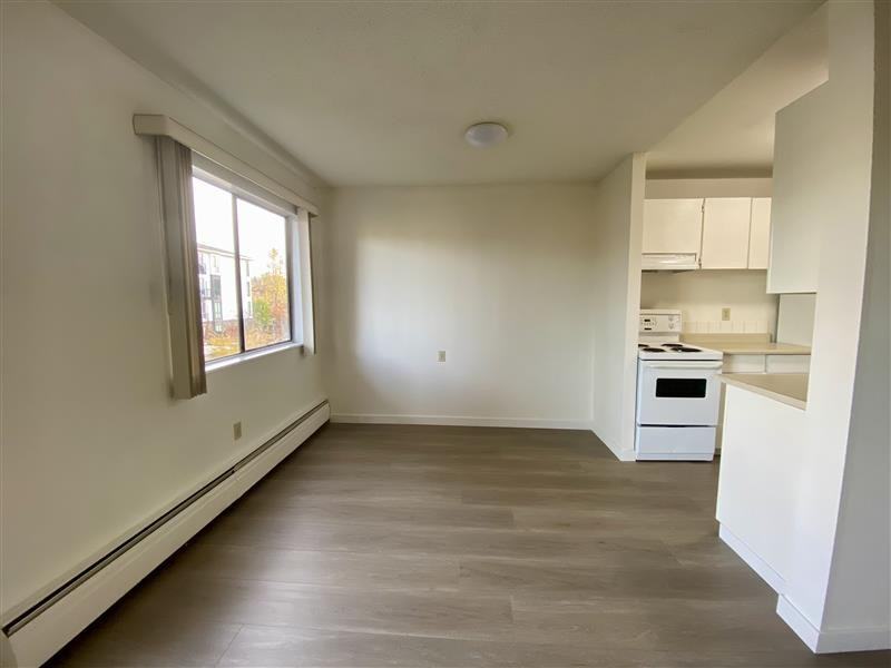 Belaire Apartments - Photo 5 of 11