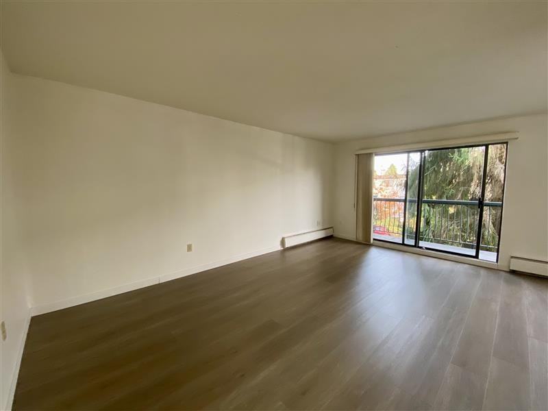 Belaire Apartments - Photo 6 of 11