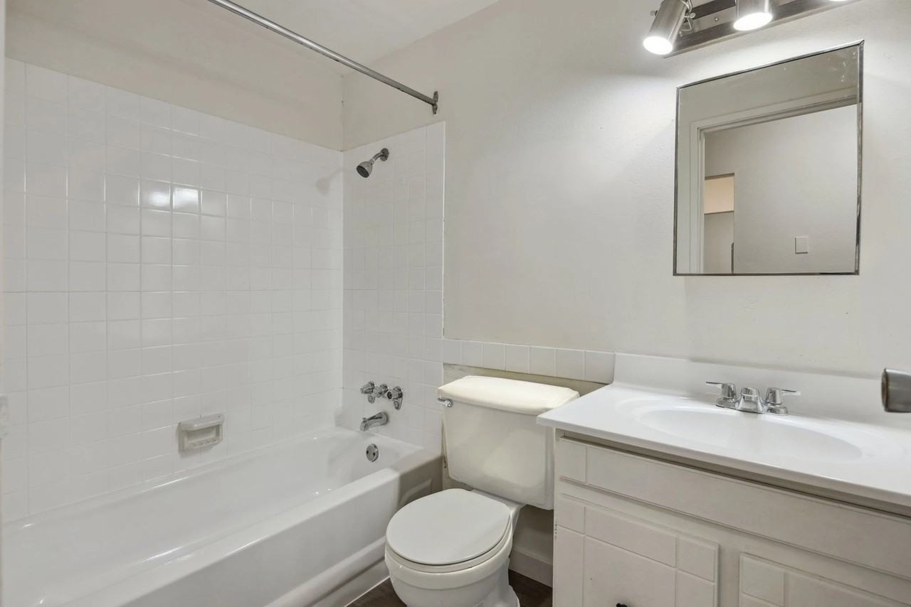 Belaire Apartments - Photo 7 of 10