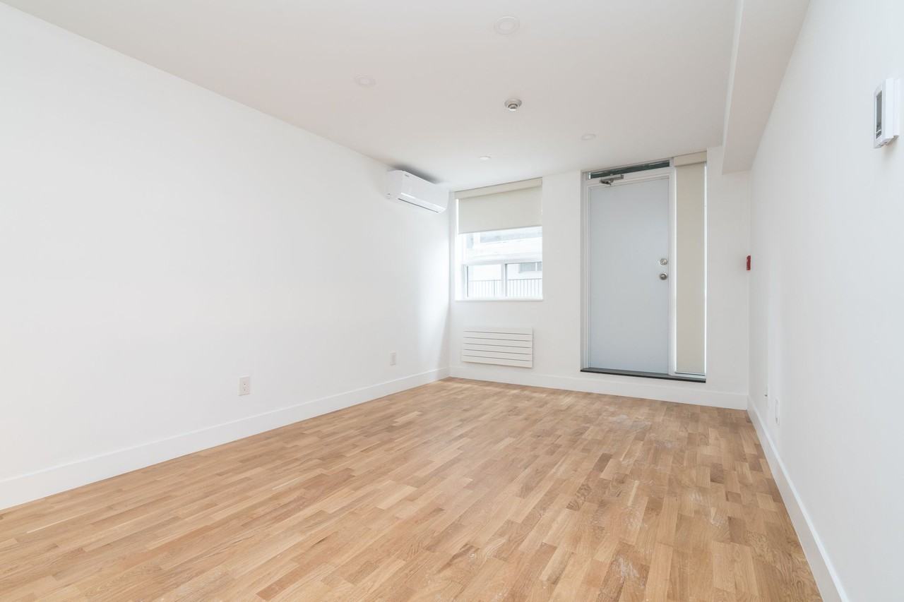 188 Jameson Avenue - Photo 4 of 10