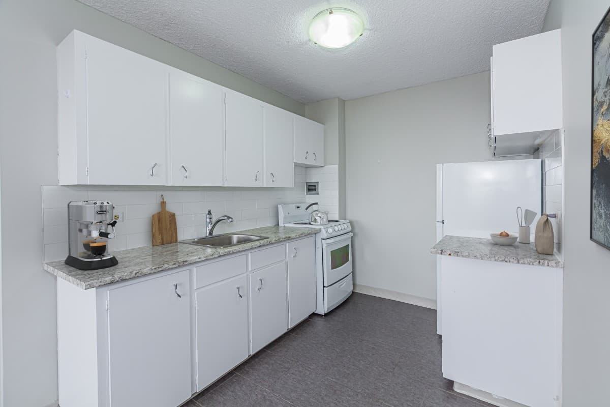 Garneau Towers Apartments - Photo 5 of 17