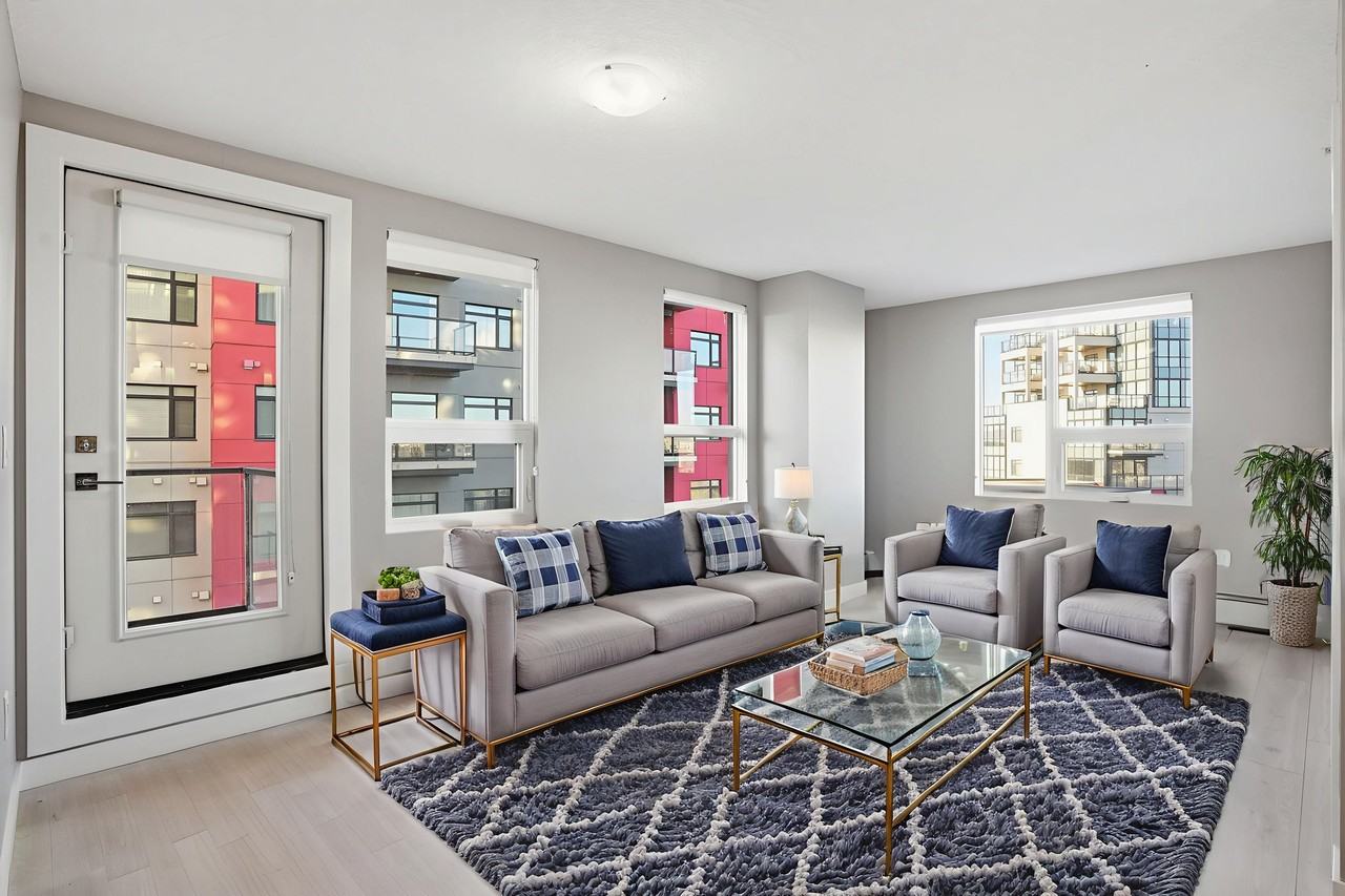 Insignia Tower - Photo 3 of 16