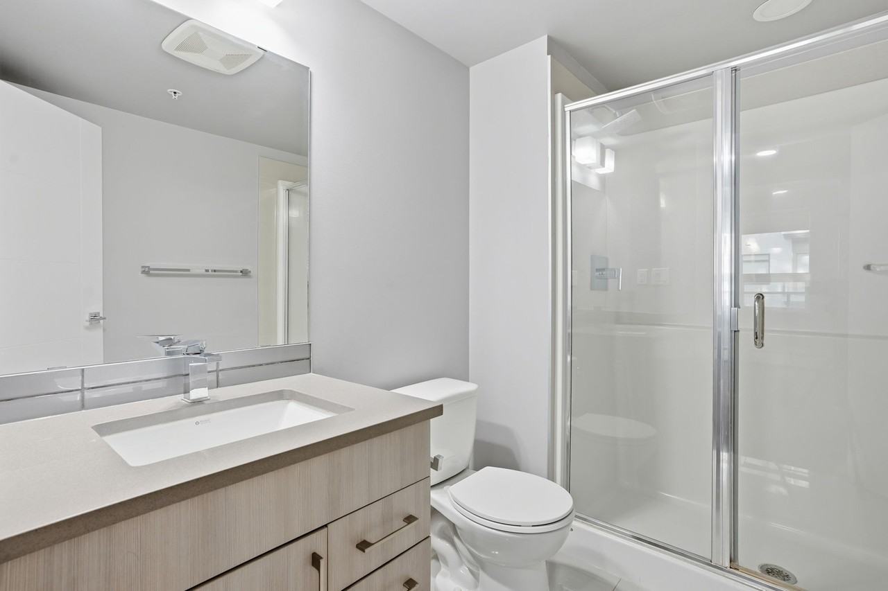 Insignia Tower - Photo 7 of 16