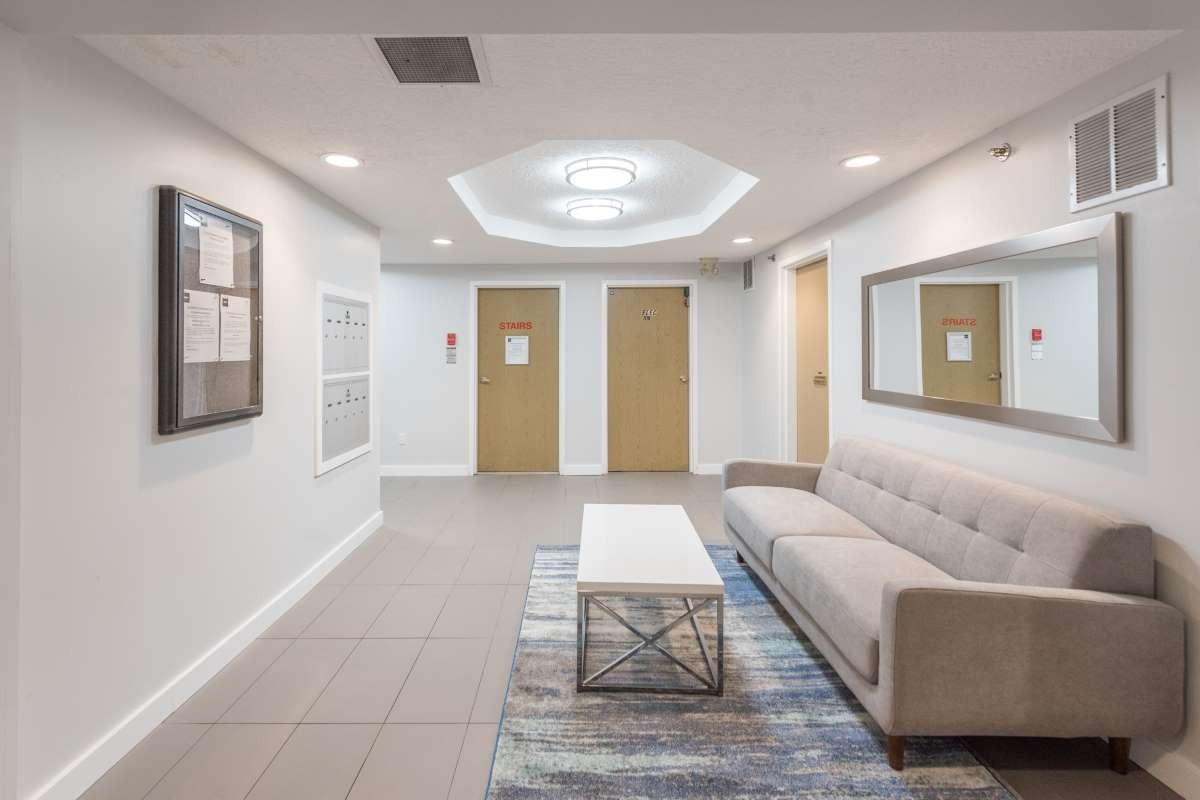 Lady Harley - Photo 2 of 10