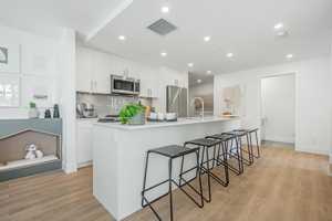 featured image of 20449 Park Ave