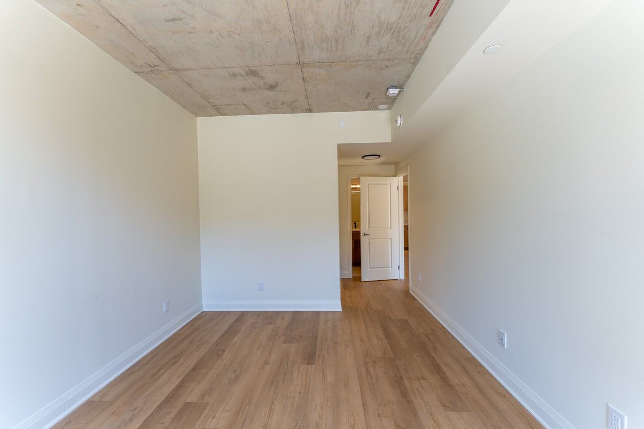 11 Robert St - Photo 4 of 13