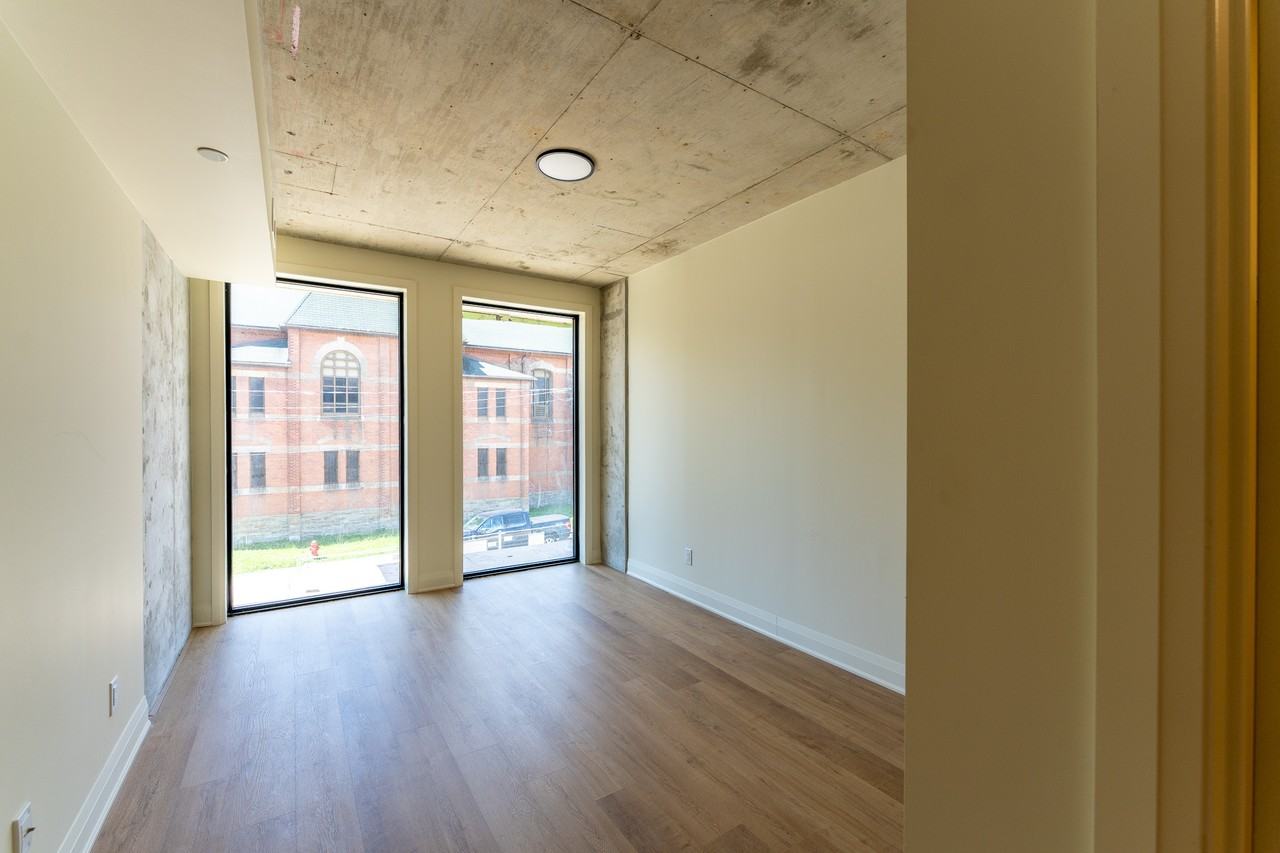 11 Robert St - Photo 5 of 13