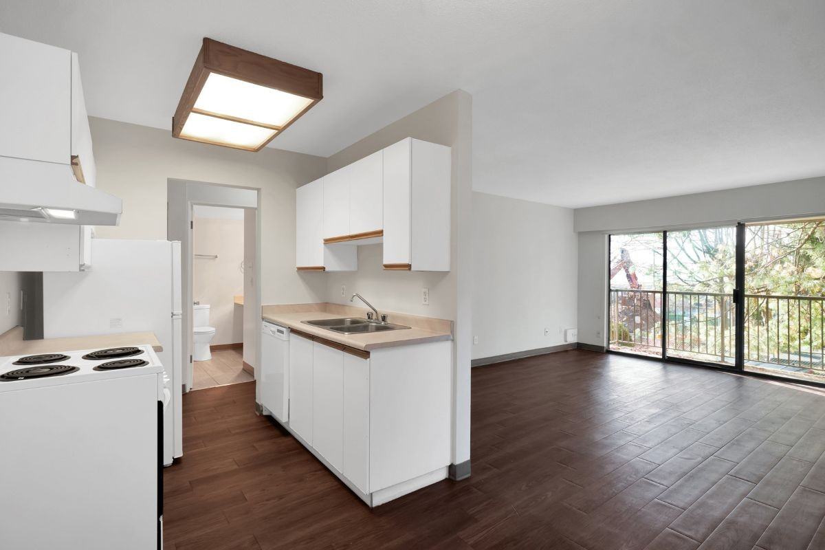 Princeton Place Apartments - Photo 7 of 14