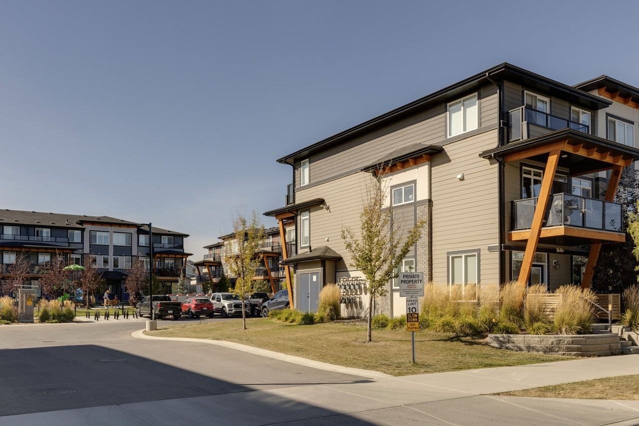 Livingston Townhomes - Photo 7 of 50