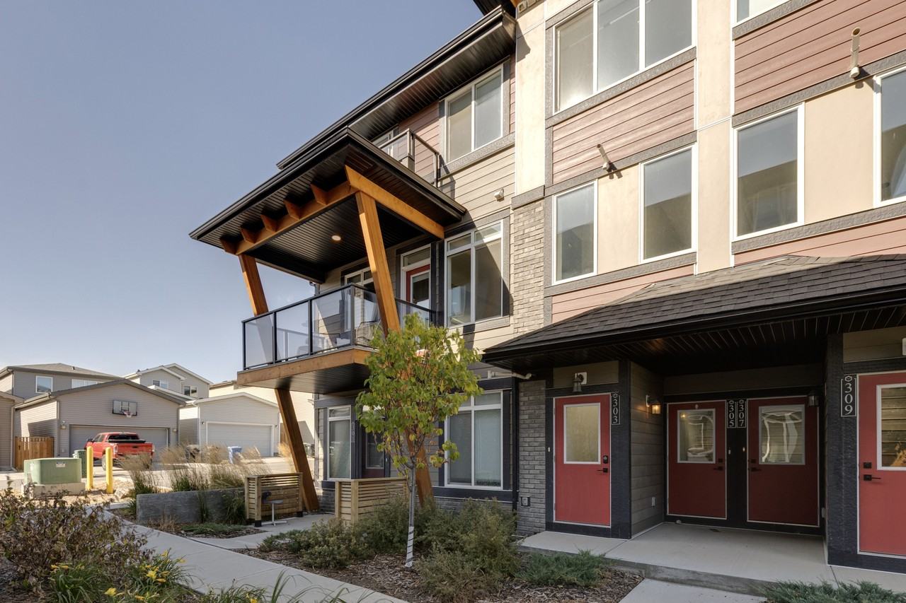 Livingston Townhomes - Photo 5 of 50