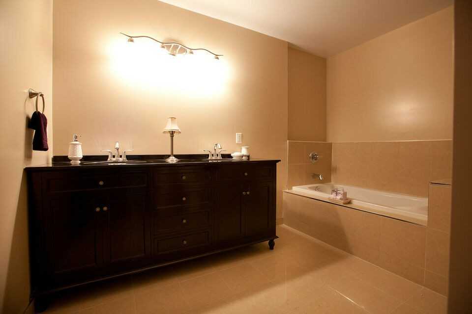 539 Armstrong Rd - Photo 2 of 23