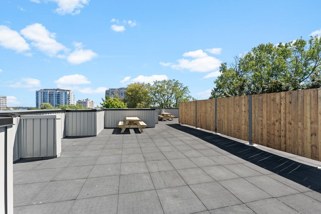 Faculty47 - Photo 7 of 40