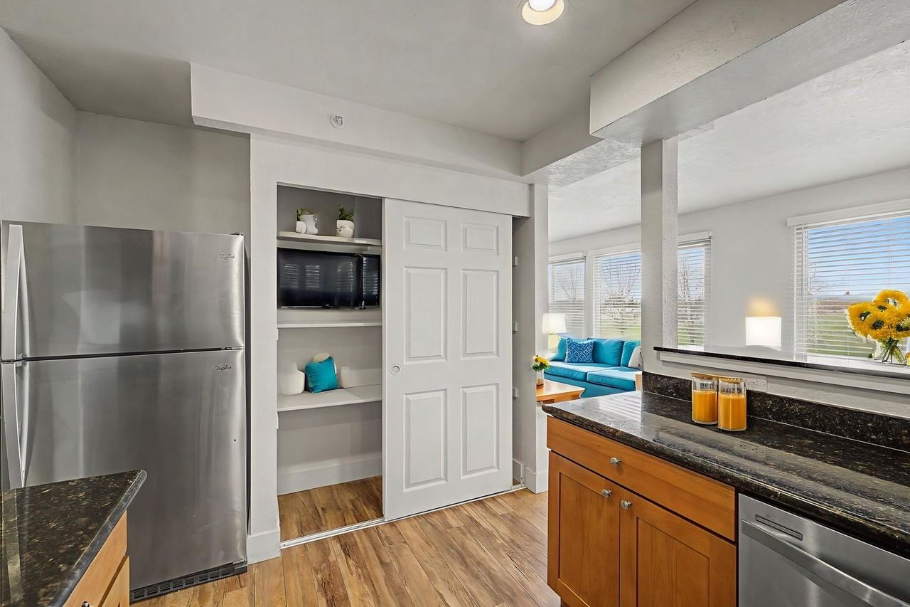 Highline 22 - Photo 3 of 21