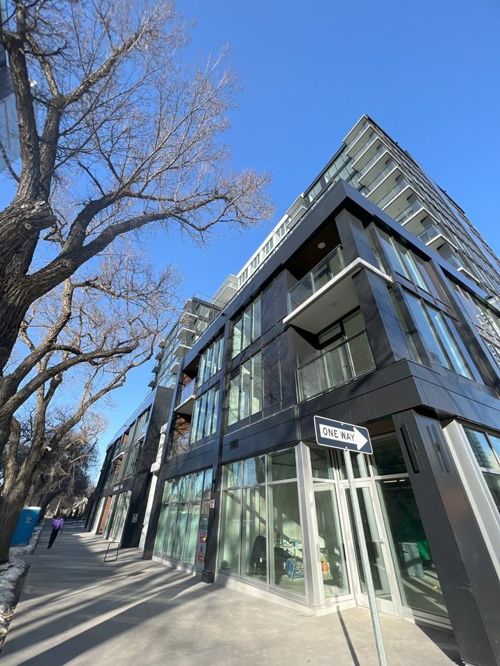 The Hat At 122 - Photo 2 of 50