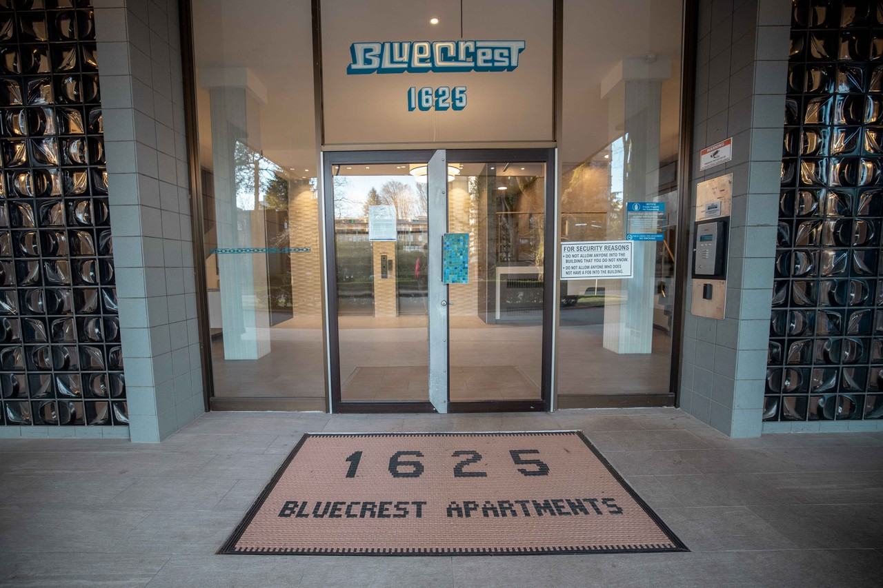 Blue Crest Apartments - Photo 4 of 10