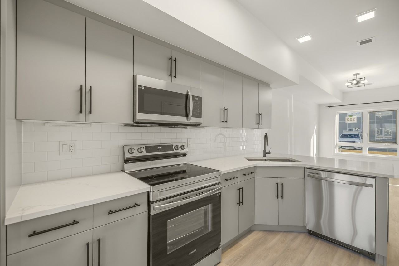 Canterbury Residences - Photo 3 of 50