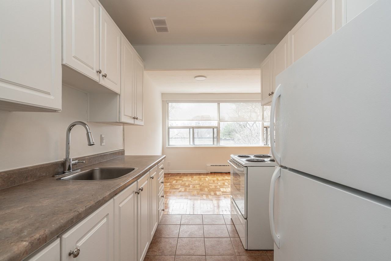 5 Mallory Gardens - Photo 3 of 16