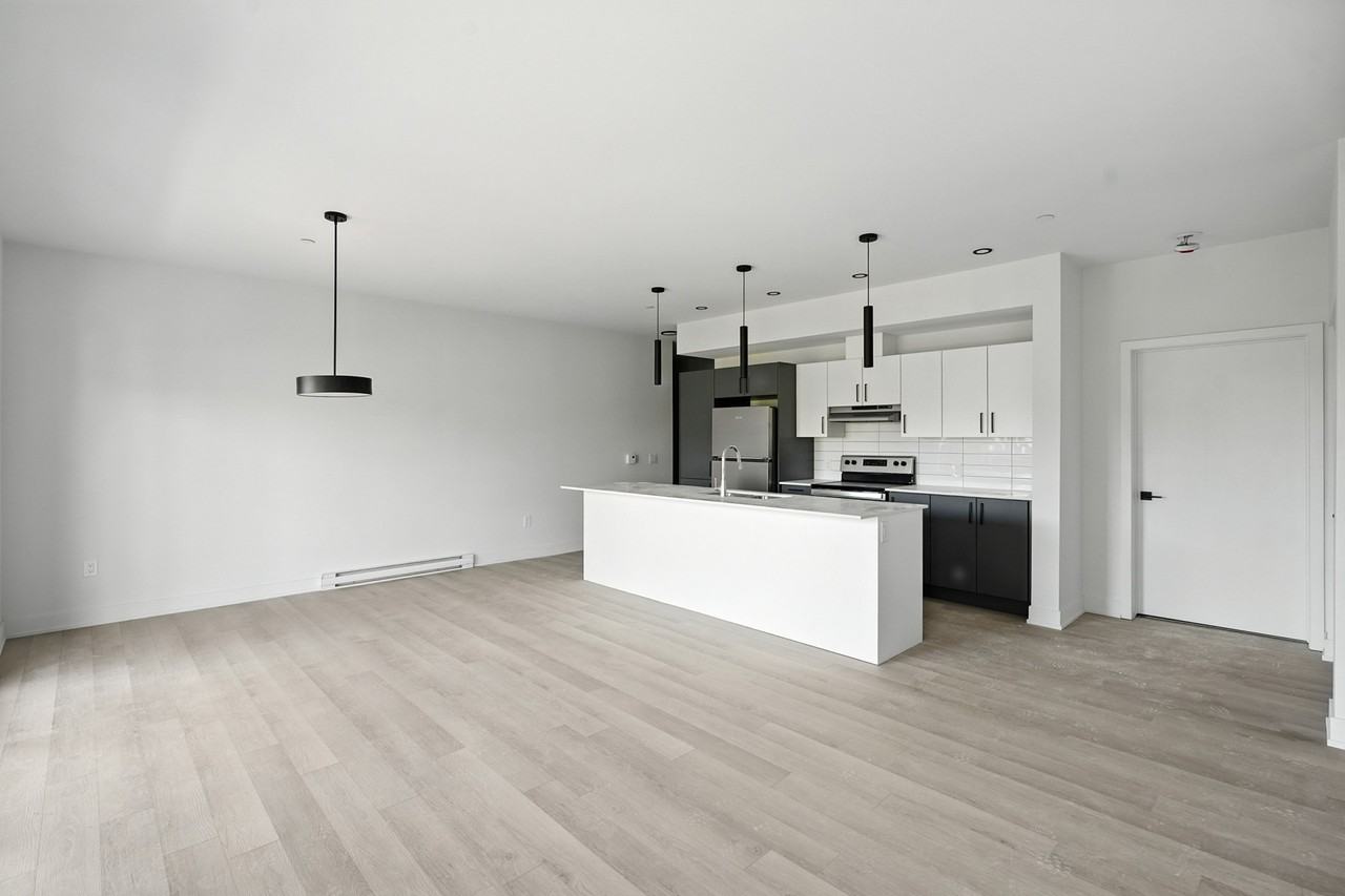 Vertigo - Photo 6 of 50